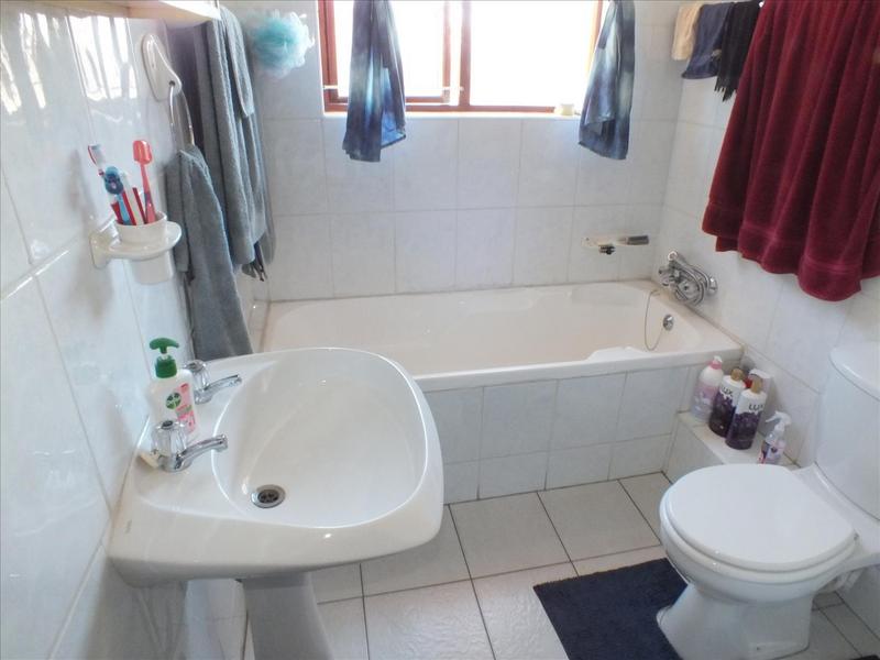 4 Bedroom Property for Sale in Welway Park Western Cape